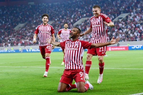 Ελ Κααμπί –Ελ Αραμπί: ομοιότητες και διαφορές των Ερυθρόλευκων σέντερ φορ