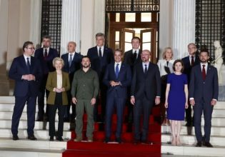 Δείπνο Μητσοτάκη στους ηγέτες των Βαλκανίων και τους επικεφαλής της ΕΕ – Δείτε φωτογραφίες