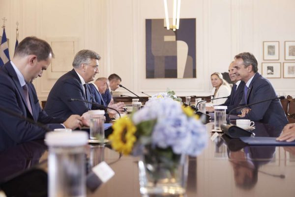 Νέα Φιλαδέλφεια: Τι ζήτησε ο Κροάτης πρωθυπουργός από τον Μητσοτάκη για τους προφυλακισμένους χούλιγκανς