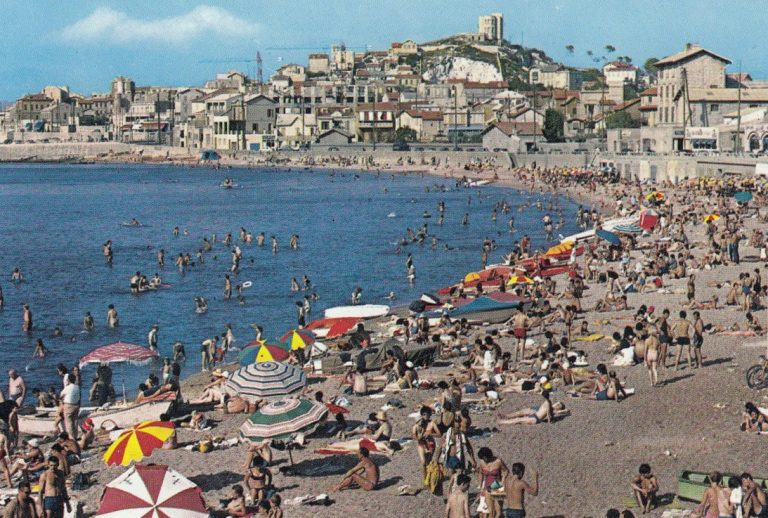 Όταν είμαι στην παραλία, αφήστε το σώμα μου ήσυχο «s’il vous plaît»