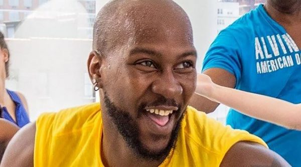 Έγκλημα μίσους στο Μπρούκλιν: Μαχαίρωσαν μέχρι θανάτου γκέι άντρα που χόρευε σε βενζινάδικο