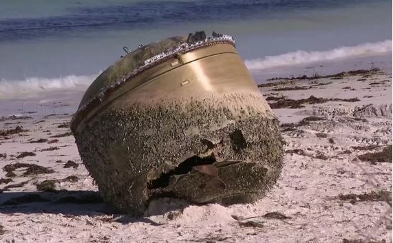 Λύθηκε το μυστήριο με το μυστηριώδες αντικείμενο που ξεβράστηκε σε παραλία στην Αυστραλία - Έπεσε από το διάστημα