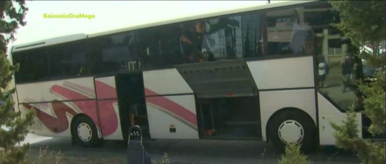 Φωτιά σε τουριστικό λεωφορείο στη Θεσσαλονίκη