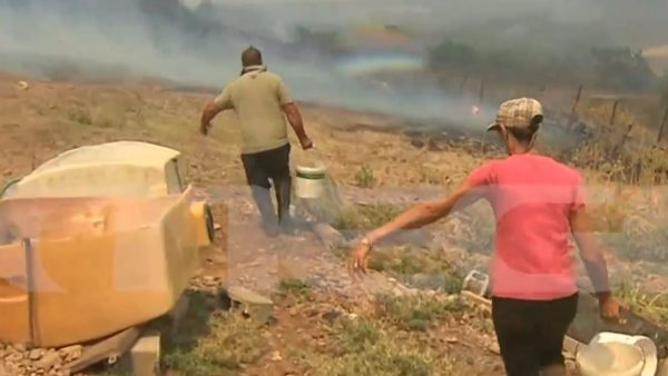 Φωτιά στην Αλεξανδρούπολη: Φλόγες περικύκλωσαν το συνεργείο του MEGA – Απεγκλωβίστηκε από την Πυροσβεστική