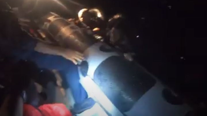 Ρόδος: Διασώθηκαν συνολικά 41 μετανάστες – Καρέ καρέ οι δύο επιχειρήσεις του Λιμενικού