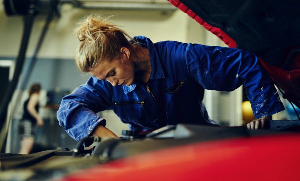 ΗΠΑ: Oι γυναίκες ξαναμπαίνουν δυναμικά στο τερέν της αγοράς εργασίας μετά το time out της πανδημίας