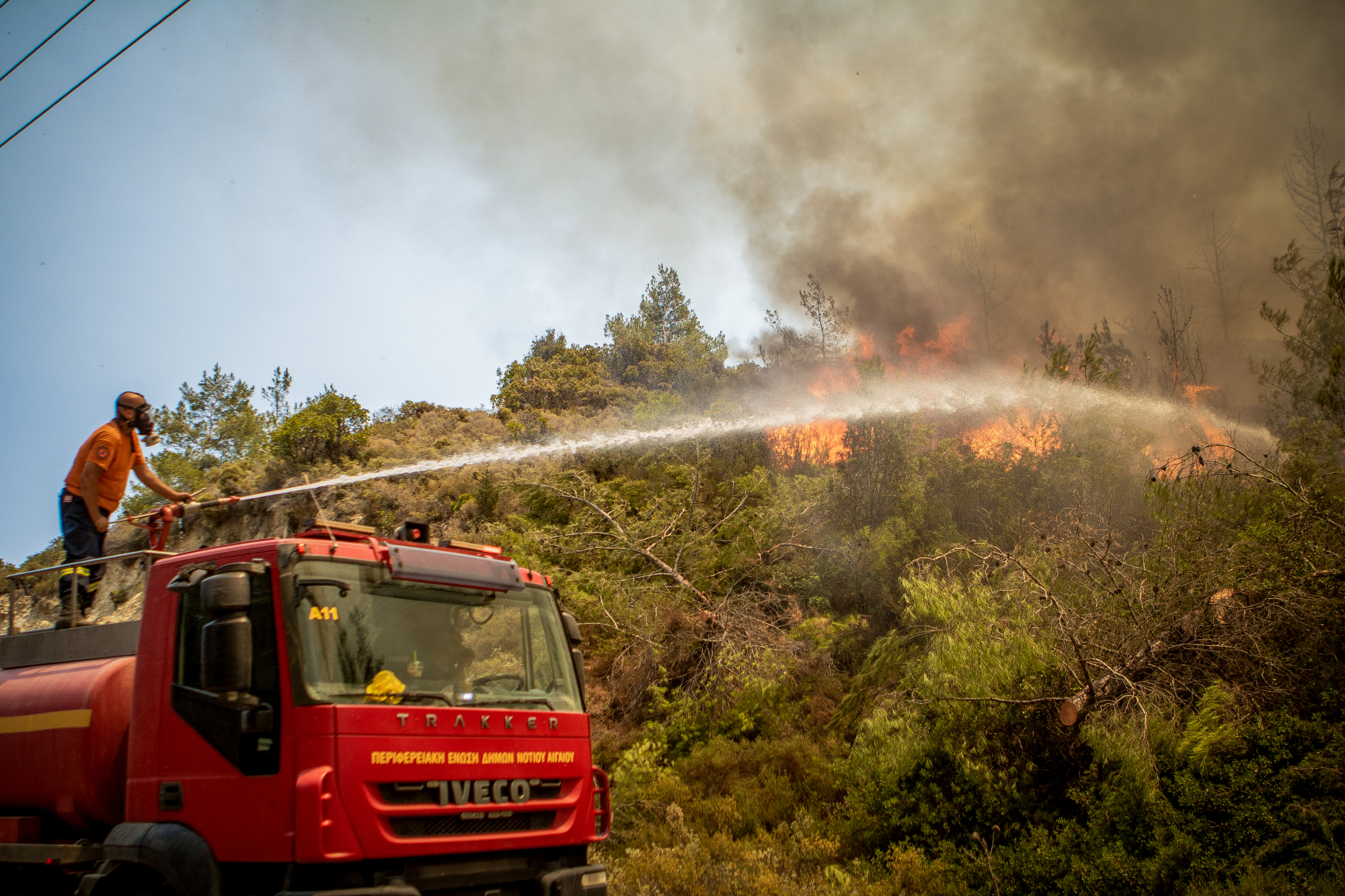 Θλίψη στη Ρόδο: Πέθανε 40χρονος εθελοντής πυροσβέστης - Είχε πάρει μέρος στην κατάσβεση της φωτιάς