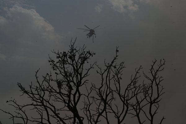 Φωτιές: SOS από τους ειδικούς για τα σωματίδια και τον καπνό στην Αττική