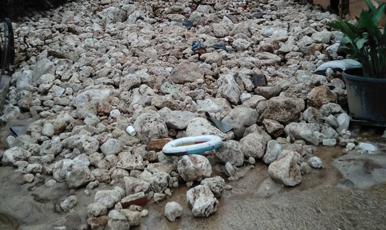 Ηλεία: Έπεσε το βουνό στο σπίτι του ύστερα από κατολίσθηση