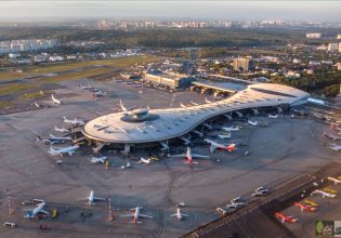 Ουκρανία: Νέα επίθεση με drone στη Μόσχα και αναστολή πτήσεων στο αεροδρόμιο – Κλιμακώνονται οι συγκρούσεις – Στο στόχαστρο πολιτικές υποδομές