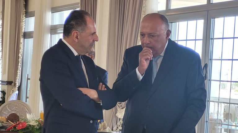 Ελλάδα – Αίγυπτος: Συνάντηση του Γιώργου Γεραπετρίτη με τον ομόλογό του Σάμεχ Σούκρυ
