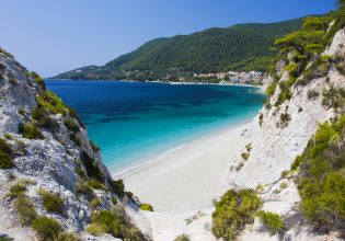 Le Figaro: Η Σκόπελος νησί-πρότυπο κατά του υπερτουρισμού