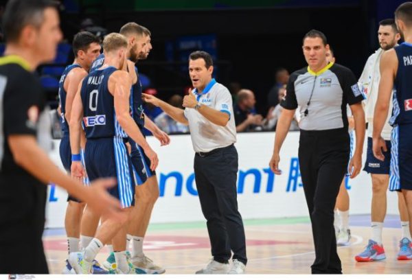 Πρεμιέρα κατά παραγγελία