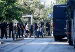 Νέα Φιλαδέλφεια: Ξεκίνησε η μεταγωγή των κατηγορουμένων σε 16 φυλακές