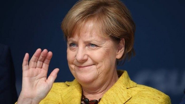 Γερμανία: Η ομοσπονδιακή κυβέρνηση πληρώνει ακόμα το styling της Μέρκελ
