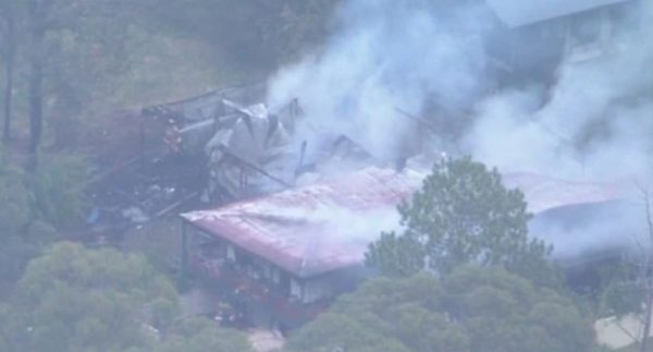 Πυρκαγιά στην Αυστραλία: Πέντε αγόρια και ο πατέρας τους εγκλωβίστηκαν και πέθαναν στο φλεγόμενο σπίτι τους – Σώθηκε μόνο η μητέρα