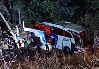 Τροχαίο στην Τουρκία: Λεωφορείο έπεσε σε χαράδρα – 12 νεκροί και 20 τραυματίες