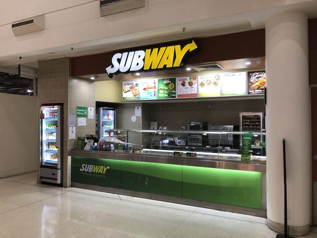 Subway: Η οικογενειακή επιχειρήση που κρατούσε αντιστάσεις, αλλά υποκλίθηκε στο χρήμα