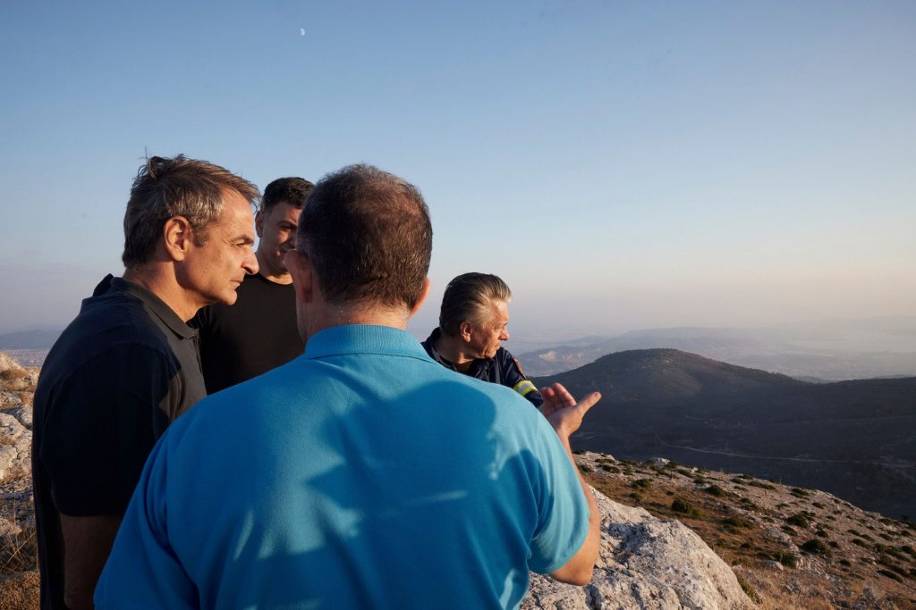 Μητσοτάκης στην Πάρνηθα: Νέες αντιπυρικές ζώνες και ενίσχυση των μέτρων προστασίας