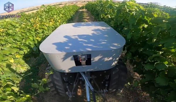 Ρομπότ που πηγαίνει μόνο του στο χωράφι για αγροτικές εργασίες – Η ανακάλυψη Ελλήνων μηχανικών