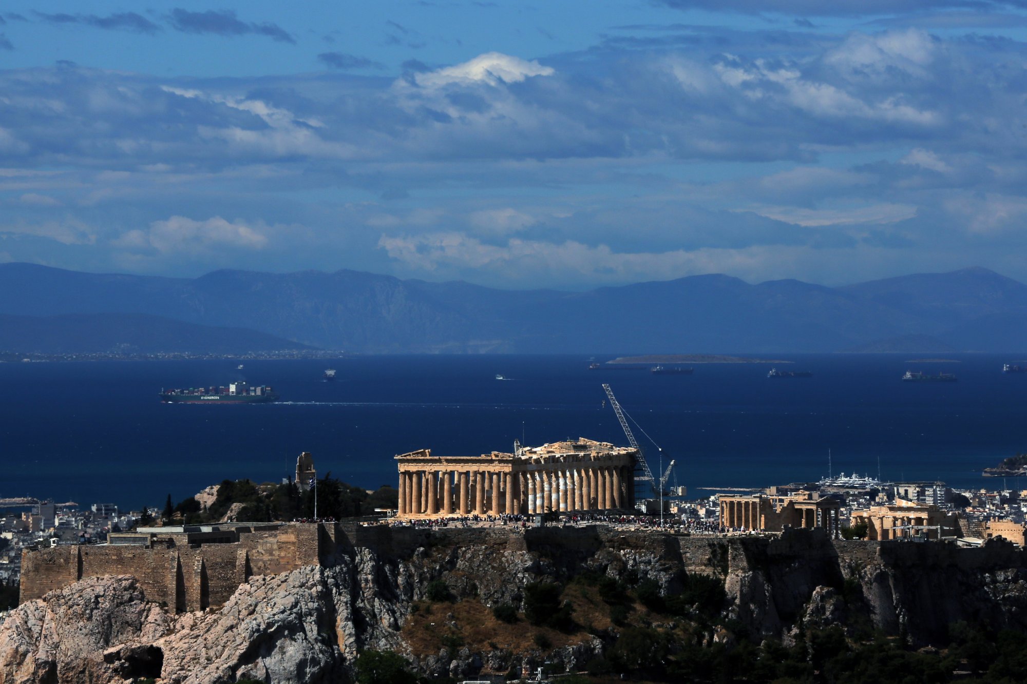 Λόφοι του κέντρου της Αθήνας: «Θεματοφύλακες» της αττικής ομορφιάς και μνήμης