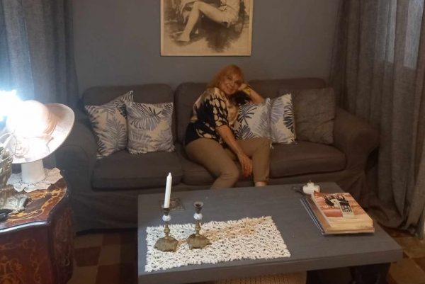 Άννα Φόνσου: Νέα στέγη για την αγαπημένη ηθοποιό – Το μήνυμά της