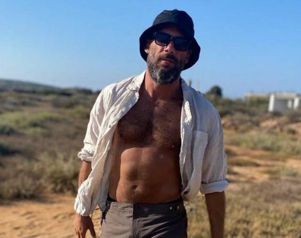 Αντίνοος Αλμπάνης: Οι διακοπές με την αδερφή του στη Λήμνο