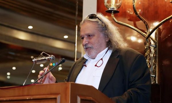 Το χρυσό μετάλλιο της πόλης της Καλλιθέας θα αποδοθεί στους οικείους του εκλιπόντα Γιώργου Αντωνακάκη