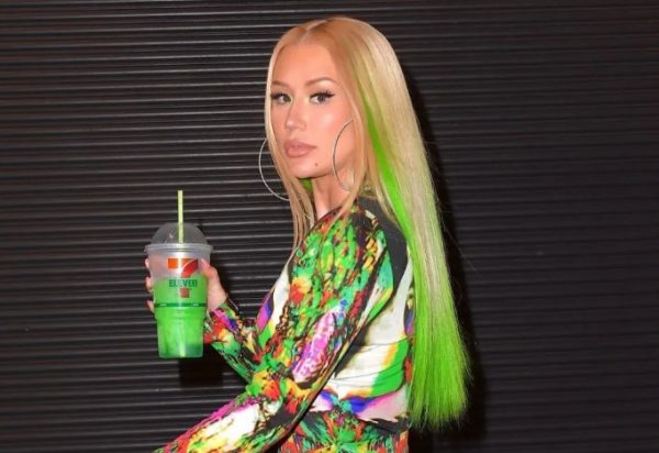 Iggy Azalea: Σκίστηκε το παντελόνι της σε συναυλία στη Σαουδική Αραβία και οι αρχές διέκοψαν το σόου