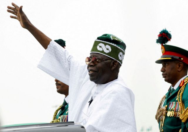 Νιγηρία: Ο πρόεδρος Τινούμπου ζητάει την άδεια της Γερουσίας για να εισβάλει στον Νίγηρα