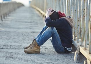 Νέα Φιλαδέλφεια: Βίντεο ντοκουμέντο από τον άγριο ξυλοδαρμό του 16χρονου