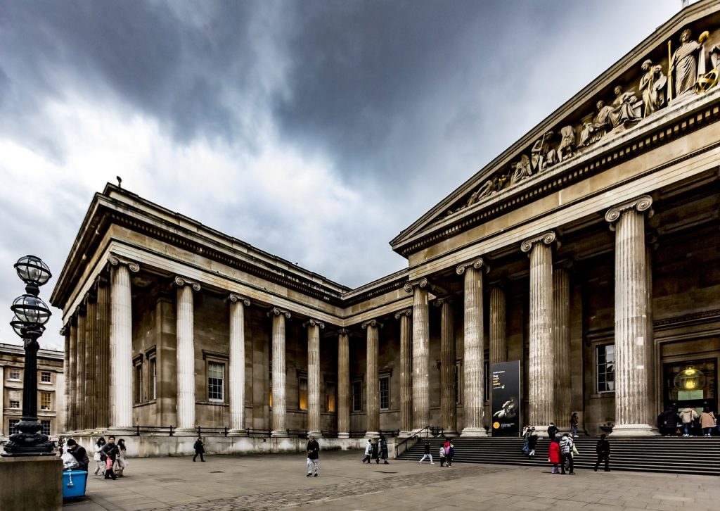 Βρετανία: Μαχαίρωσαν άντρα έξω από το Βρετανικό Μουσείο στο Λονδίνο