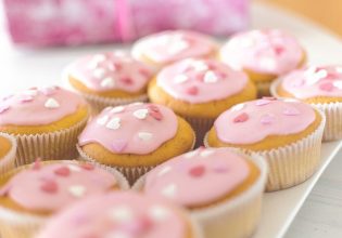 Όλος ο κόσμος είναι… Barbie: Η ταινία που βάφει ροζ ό,τι φοράμε, χρησιμοποιούμε και τρώμε