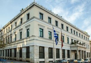 Ο Δήμος Αθηναίων, πρώτο κρας τεστ για το δημοκρατικό τόξο κατά της Ακροδεξιάς