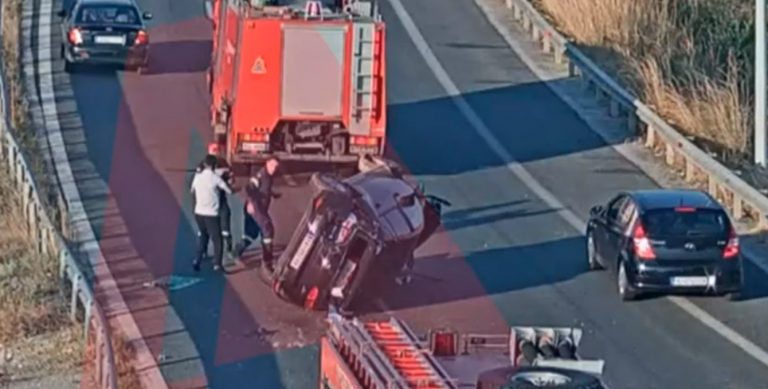 Θεσσαλονίκη: Η στιγμή που οδηγός σπάει τις μπάρες στα διόδια του Λαγκαδά τρέχοντας με 192 χιλιόμετρα