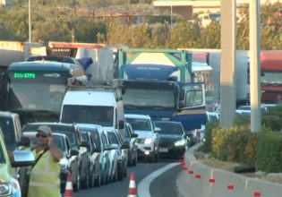 Εθνική οδός: Απίστευτη ταλαιπωρία με χιλιάδες εγκλωβισμένα οχήματα – Άνοιξε μετά από 8 ώρες ο δρόμος