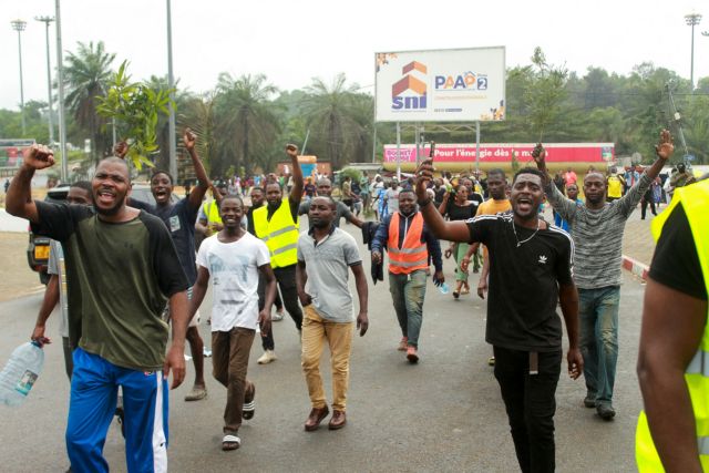 Γκαμπόν: Καταδικάζει το πραξικόπημα η Βρετανία αλλά αναγνωρίζει και τις ανησυχίες για τις εκλογές