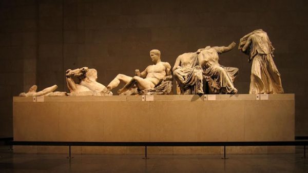 Financial Times: «Η σιωπή από την Αθήνα για τις εξελίξεις στο Βρετανικό Μουσείο δείχνει συμφωνία»