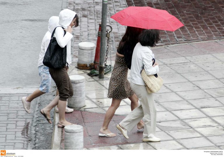 Έκτακτη σύσκεψη στο υπουργείο Κλιματικής Κρίσης λόγω κακοκαιρίας – Ενεργοποιείται το 112