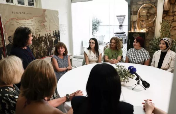 Κατερίνα Σακελλαροπούλου: Συναντήθηκε με τις γυναίκες του Έβρου