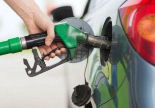 Καύσιμα: Ξεπέρασε τα 2 ευρώ/λίτρο η βενζίνη