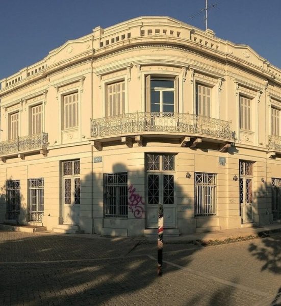 Με εξώδικο απαντούν οι αρχαιολόγοι στην «έξωση» Μενδώνη