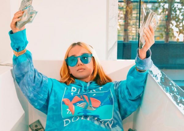 Lil Tay: Έπεσε θύμα χάκερ ή είναι διαφημιστικό κόλπο ο «θάνατός» της;