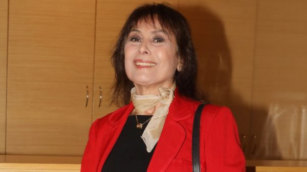 Λιζέτα Νικολάου: Δύσκολες ώρες για την τραγουδίστρια – Νοσηλεύεται με αιμάτωμα στον εγκέφαλο