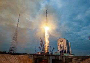 Προβλήματα στο διαστημόπλοιο Luna-25 – Τι λένε οι Ρώσοι