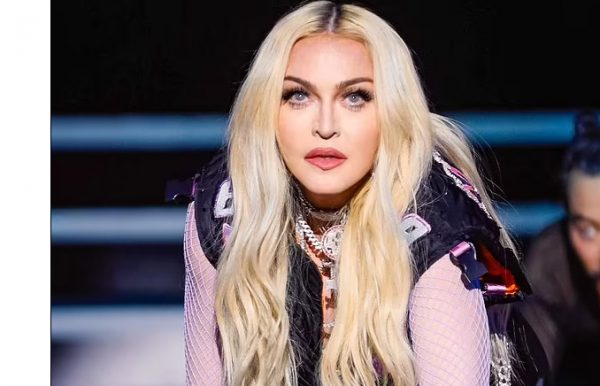 Μαντόνα: Ανανεωμένη ξεκίνησε τις πρόβες