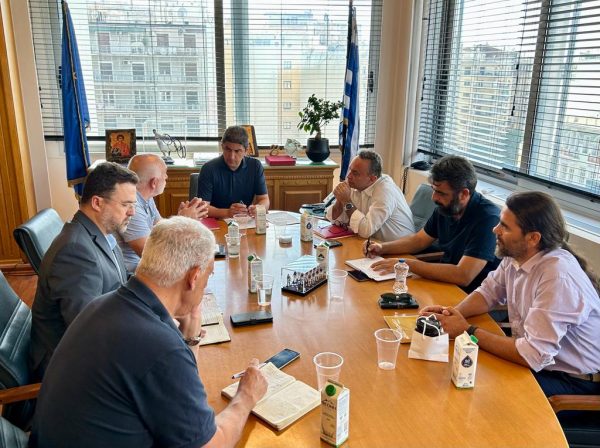 Λευτέρης Αυγενάκης: Προστασία του ελληνικού μελιού από ελληνοποιήσεις και νοθεία