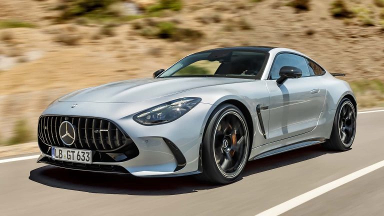 Mercedes-AMG GT Coupe: Πρακτικό πνεύμα… αθλητικό