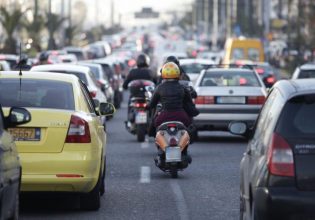 Σταματούν οι σφήνες από τα δίκυκλα στους δρόμους; – Τι προβλέπει ο ΚΟΚ