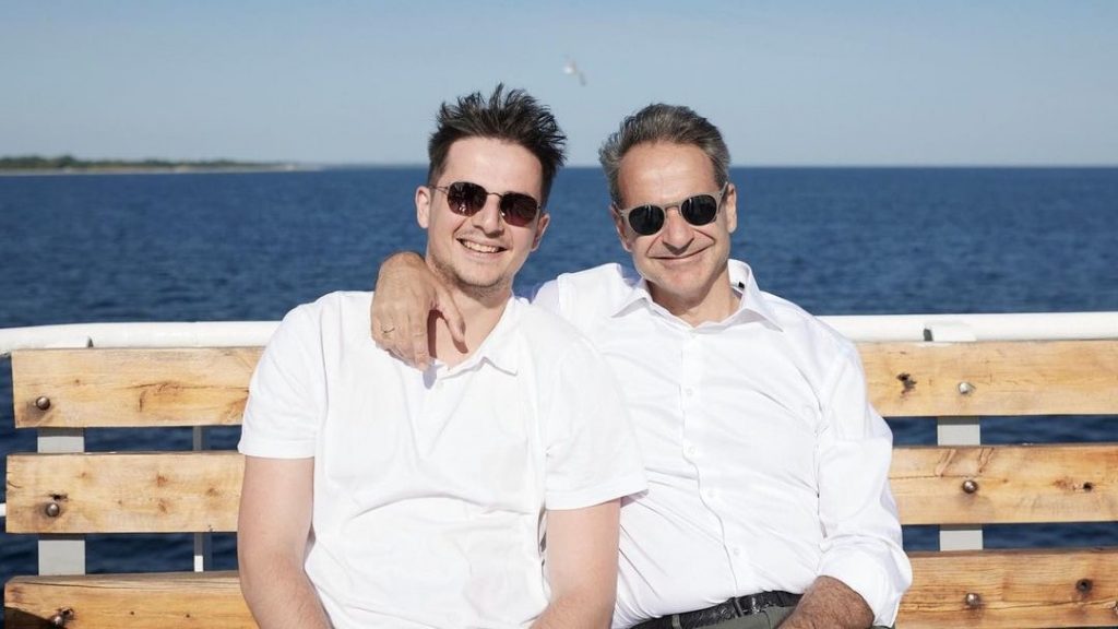 Κυριάκος Μητσοτάκης: Οι τρυφερές ευχές στον γιο του, Κωνσταντίνο για τα γενέθλιά του